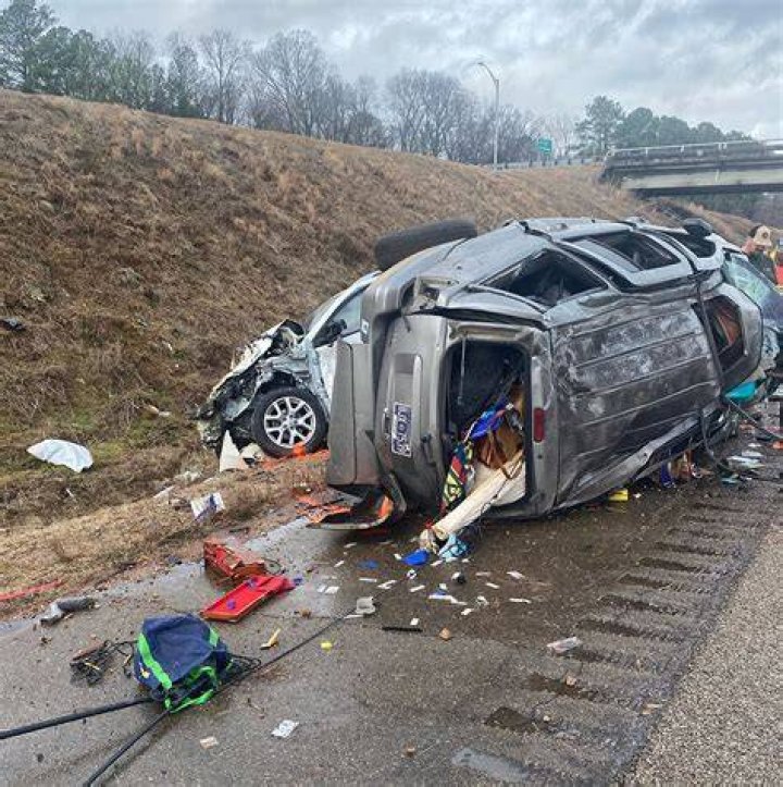 Tragic Accident Claims Lives: 5 Killed In Roadway Collision