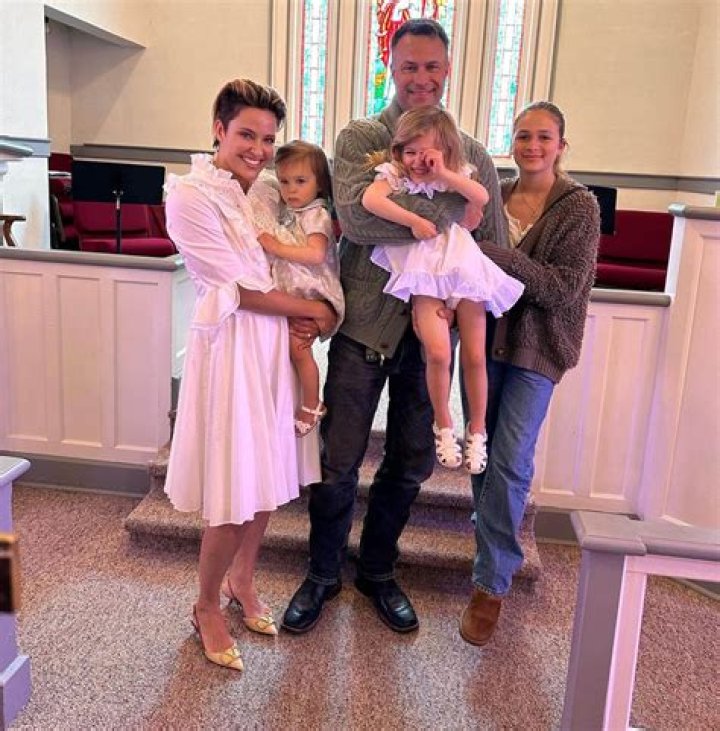 Unveiling The Strength And Influence Of Kevin Lemanowicz's Wife